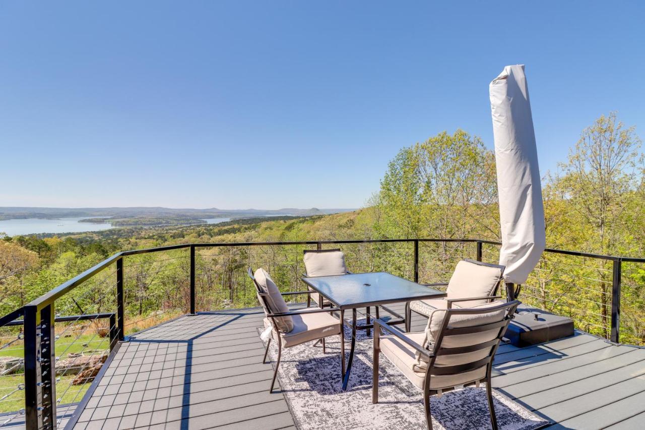 Charming Edgemont Home With Deck And Lake Views! Fairfield Bay Exterior photo
