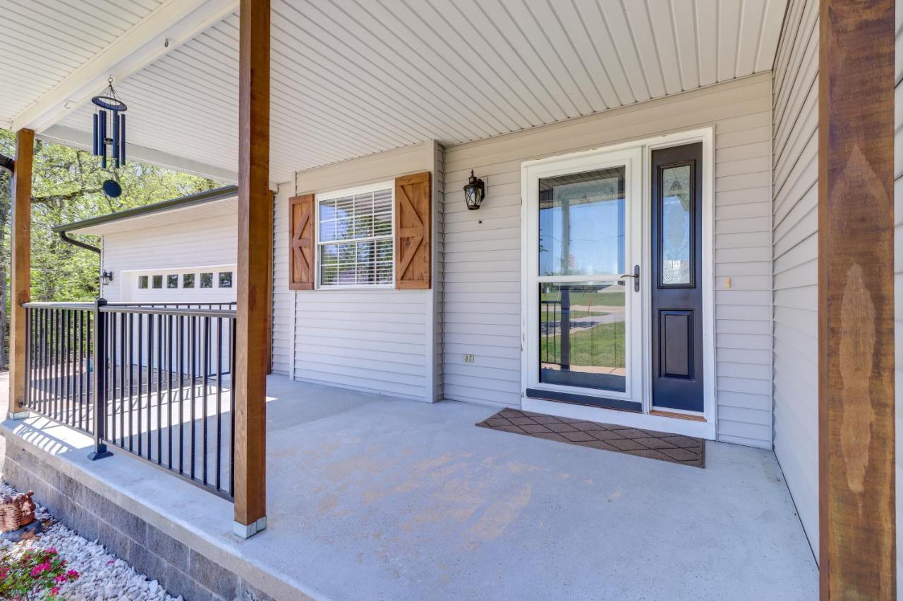 Charming Edgemont Home With Deck And Lake Views! Fairfield Bay Exterior photo