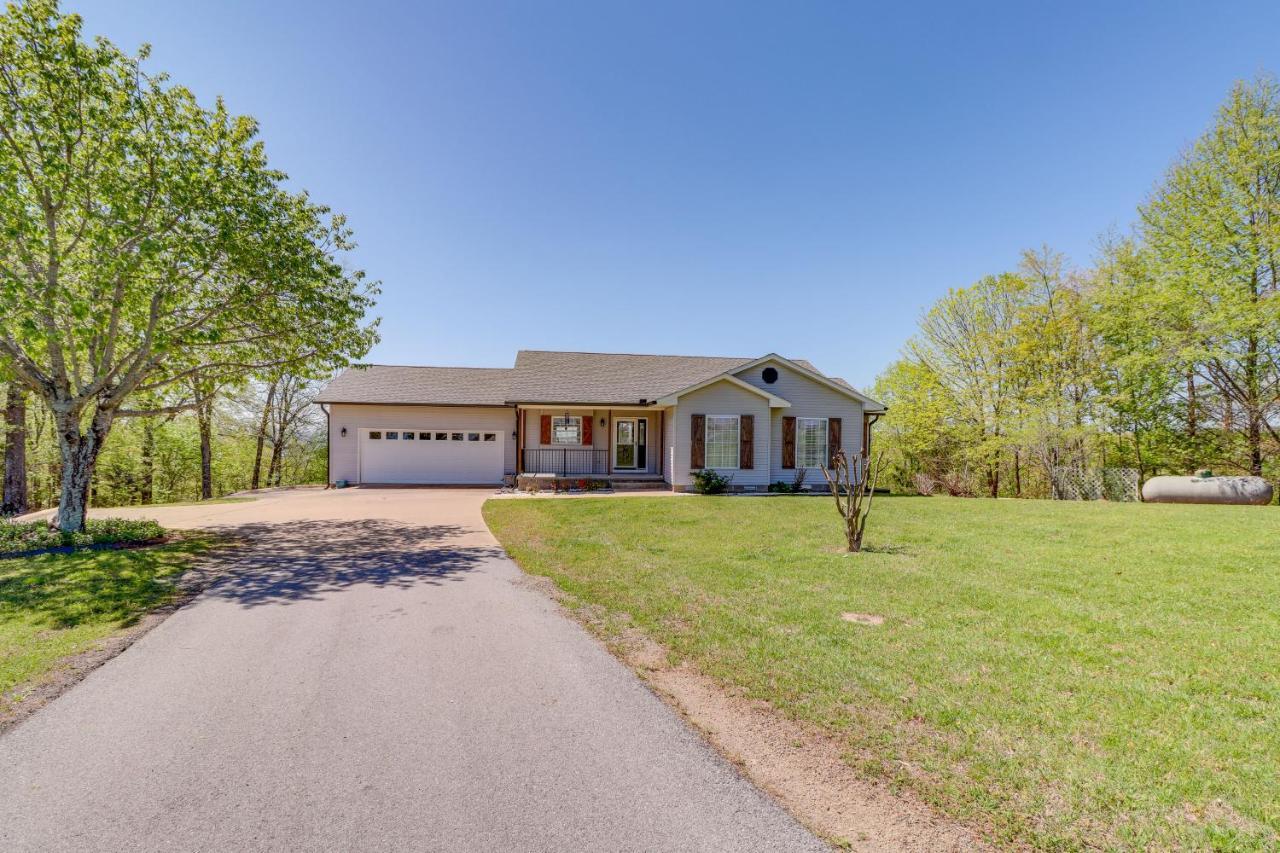 Charming Edgemont Home With Deck And Lake Views! Fairfield Bay Exterior photo