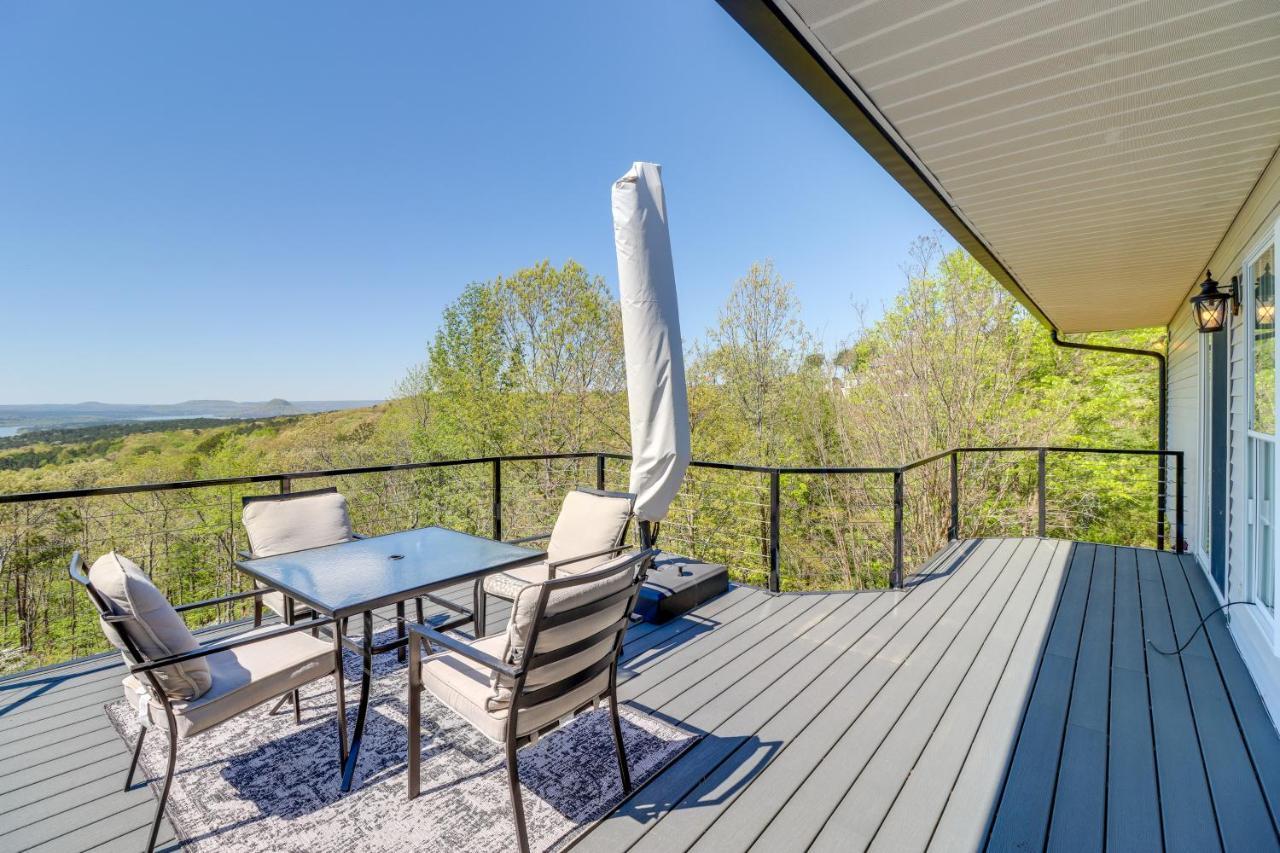 Charming Edgemont Home With Deck And Lake Views! Fairfield Bay Exterior photo